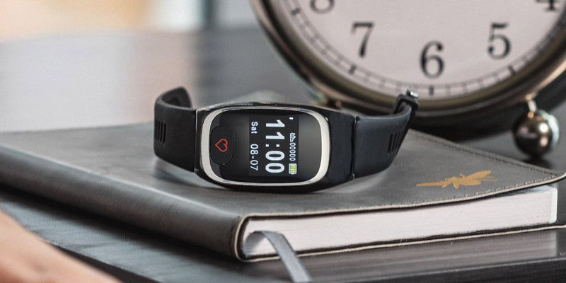 The battery fully charges in 90 minutes.