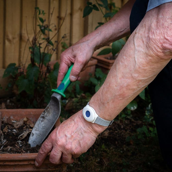 Elderly with a digital fall alarm