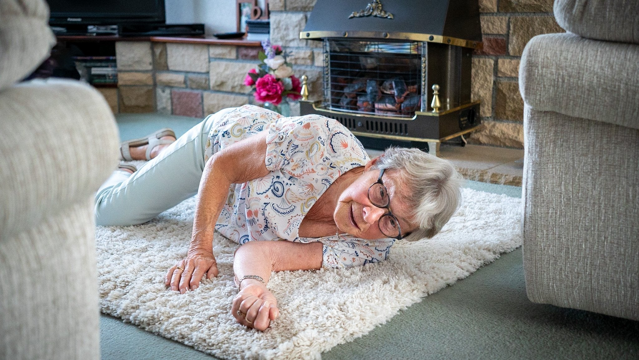 Elderly woman had a fall at home