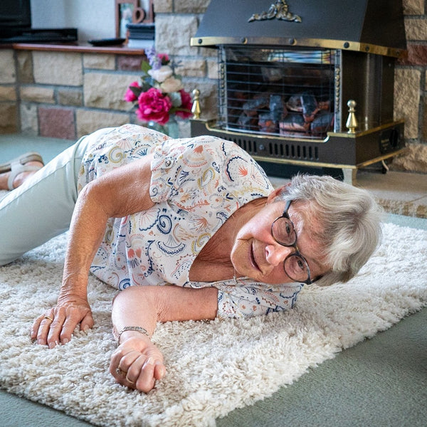 Elderly woman had a fall at home