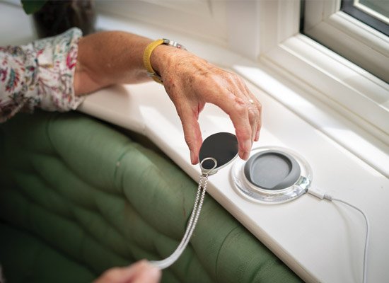Falls alert braclet charging